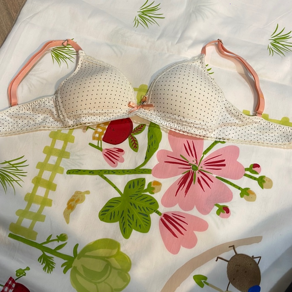 Girls bra